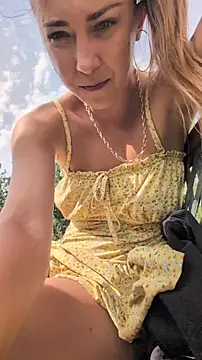 Risky_girl23_ webcam show