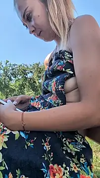 Risky_girl23_ Webcam show