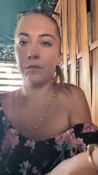 Živý XXX chat Risky_girl23_