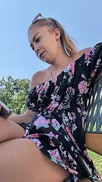 Risky_girl23_ webcam show