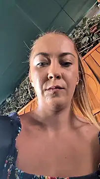 Risky_girl23_ Webcam-Show