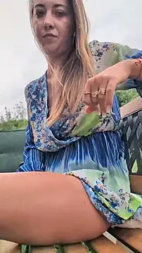 Živý XXX chat Risky_girl23_