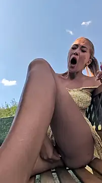 Risky_girl23_'s Live XXX Chat