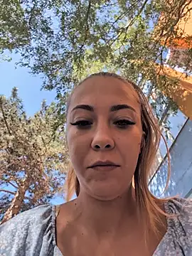 Show de Risky_girl23_ na webcam
