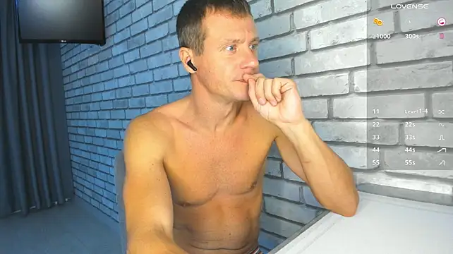 Smallnipples Adlı Modelin Web Kamerası Şovu
