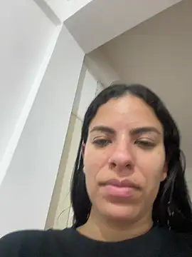 دردشة EyesGrin الجنسية المباشرة