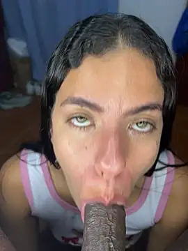Pertunjukan Kamera Web LIllyGreenEyes