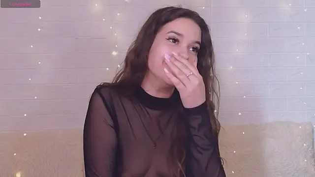 Chat +18 de Minne__mouse ao vivo