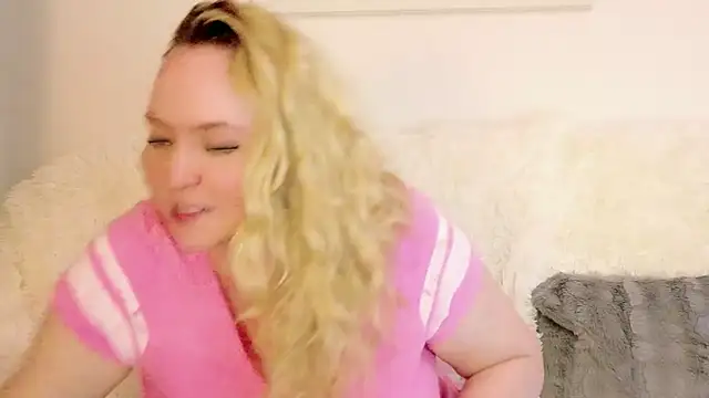 Sarah4you's Live XXX Chat