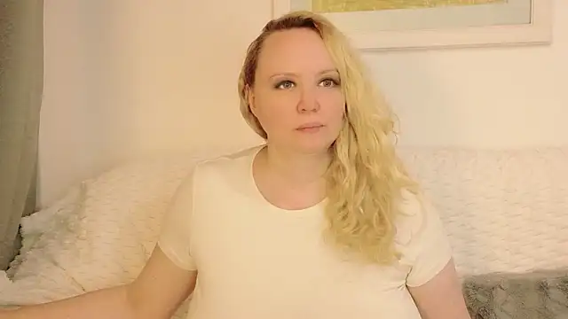 Chat +18 de Sarah4you ao vivo