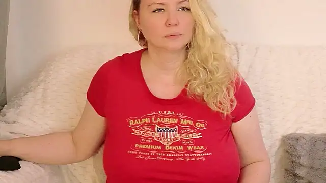 Sarah4you's Webcam Show