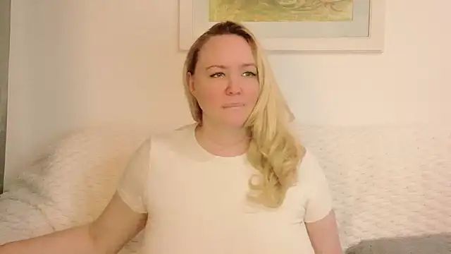 Show modela Sarah4you na web-kameri
