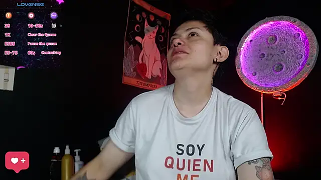 girl_intense444's Live XXX Chat
