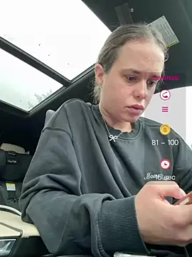 emmyemmmxoo Show in webcam