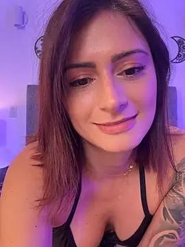 Czat XXX na żywo – mandi4pole_