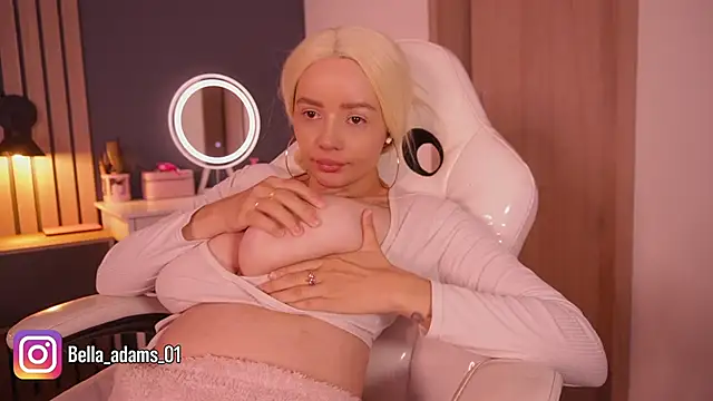 bella_adams_'s Live XXX Chat