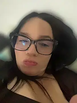 غرفة دردشة milena-bigsquirt- المباشرة