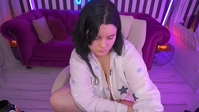 LittleShyy Chat XXX in diretta