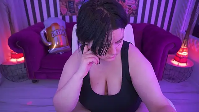 LittleShyy Chat XXX in diretta