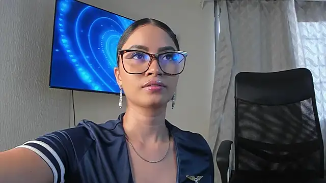 PaulinaBelushi's Live XXX Chat