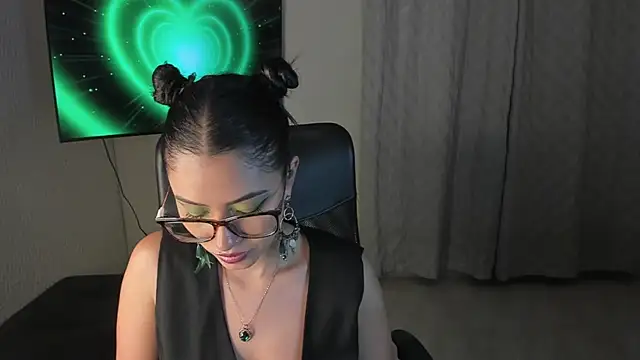 แชท XXX สดของ PaulinaBelushi