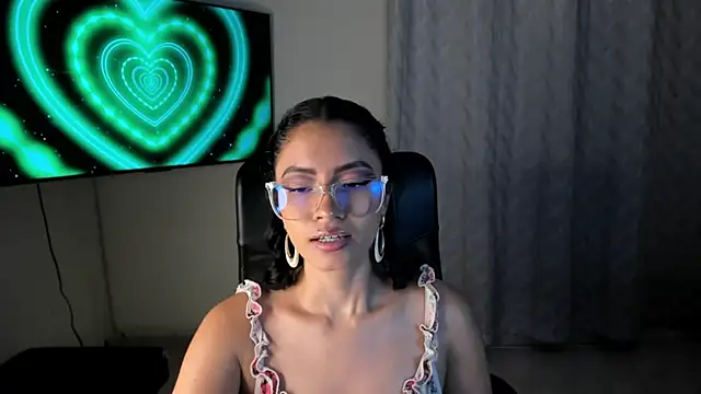 צ'אט XXX בשידור חי של PaulinaBelushi