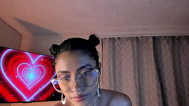 PaulinaBelushi's Live XXX Chat
