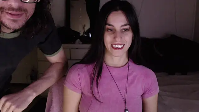 צ'אט XXX בשידור חי של lunitaloveangel