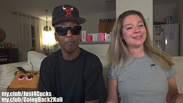 boomboomr00m Show in webcam