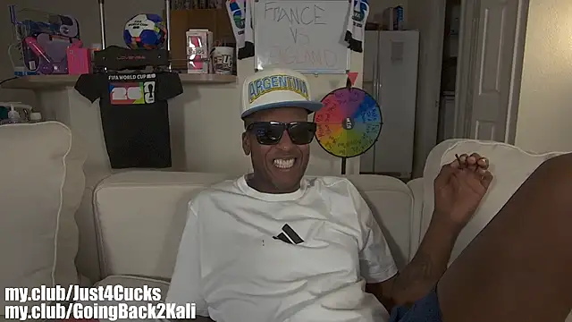 boomboomr00m's Webcam Show