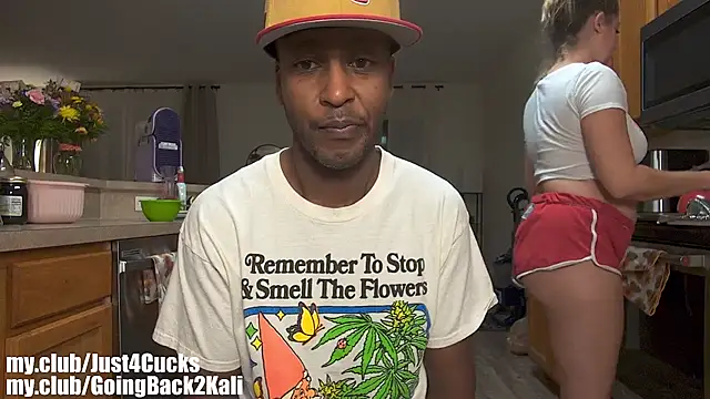 boomboomr00m's Webcam Show
