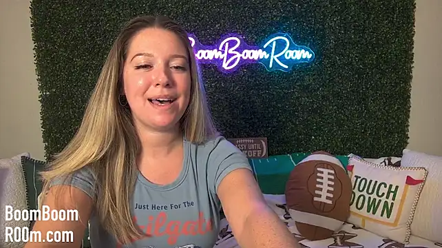 Show modela boomboomr00m na web-kameri