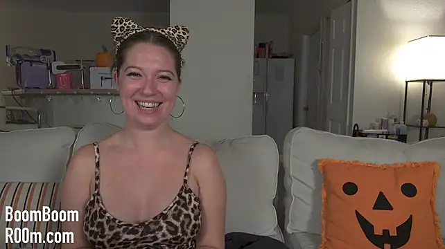 boomboomr00m Webcam Show