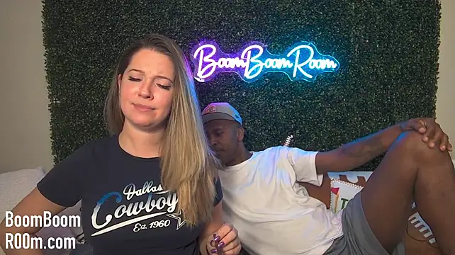 boomboomr00m Show in webcam