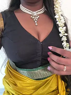 Dhiyapink 라이브 XXX 채팅