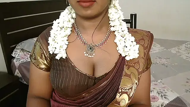 Dhiyapink ওয়েবক্যাম শো