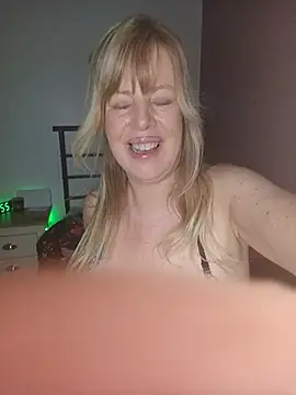 msjuicylucy1982's Live XXX Chat