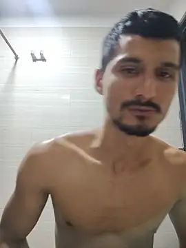 TRAVIESO_MOR Pertunjukan Webcam