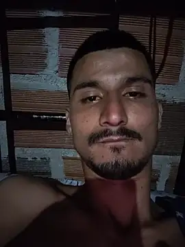 TRAVIESO_MOR Pertunjukan Webcam