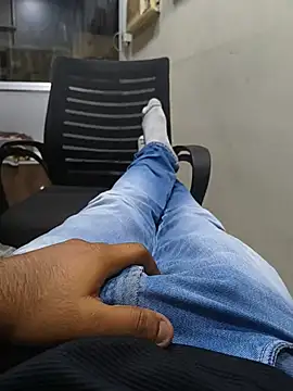 Pertunjukan Kamera Web Rj202113
