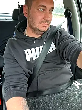 nemes2: διαδικτυακό σόου στην κάμερα