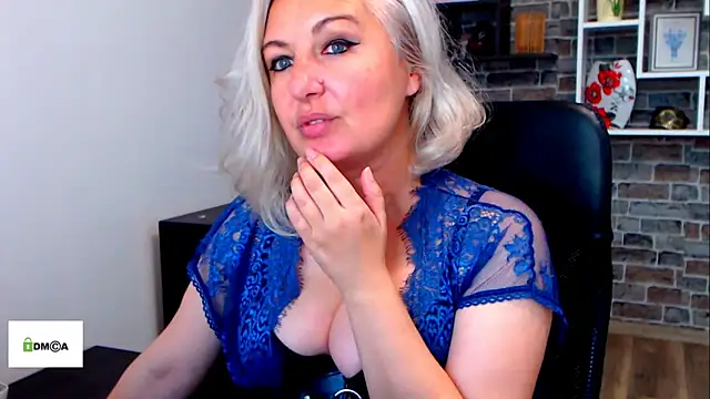 Chat XXX en directo de angel_devil_milf