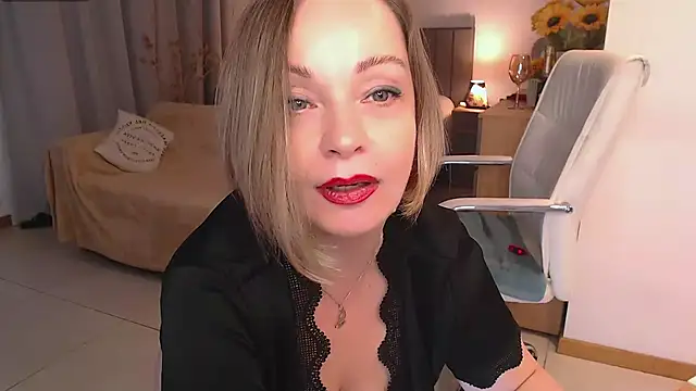 Tilly_Eliot 现场XXX聊天