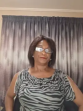 Show modela Hotgrannyx na web-kameri