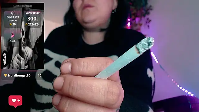 Psychobitch7 – Naživo XXX chat