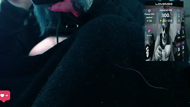 Psychobitch7's Webcam Show