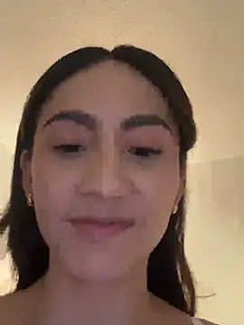 Lovinggirl_ Chat XXX in diretta