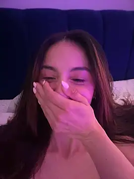Lovinggirl_ লাইভ XXX চ্যাট