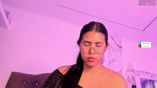 alysson_18のウェブカメラショー
