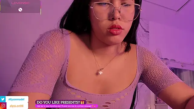 alysson_18 Webcam Show